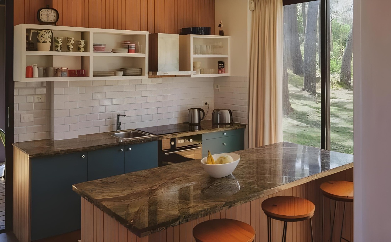Luxury space capsule house